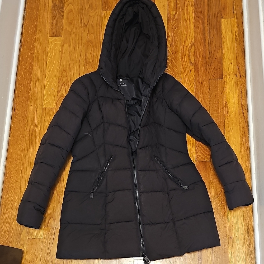Women's Black Puffer Jacket